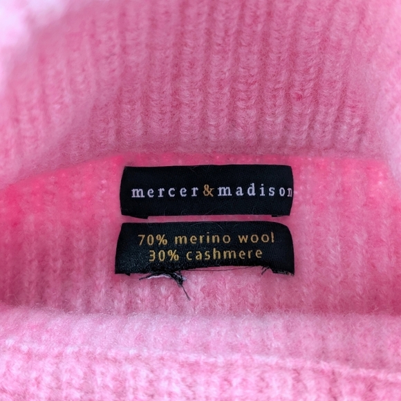 Mercer & Madison Cashmere Merino Wool Mock Neck Cropped Sweater ~ Size Small - Picture 2 of 6